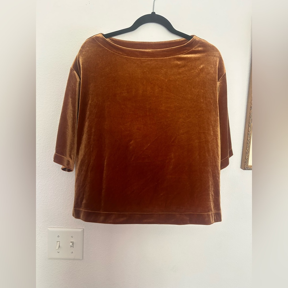 Uniqlo Gold Velvet oversized Shirt